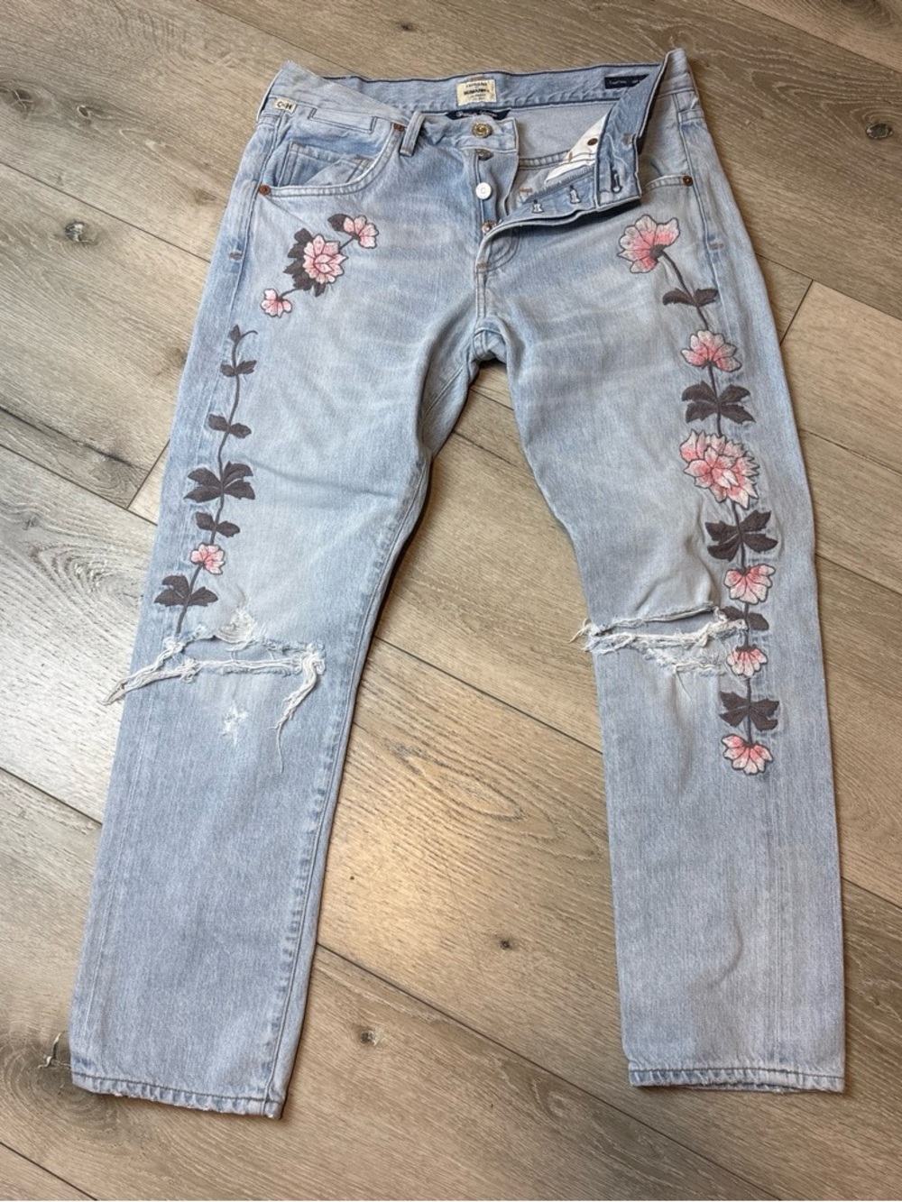 Citizens of Humanity Emerson Slim Boyfriend Embroidered Distressed Jeans Size 25
